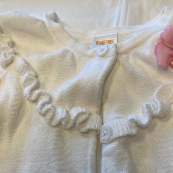 Darling little girls 5T white Cardigan sweater with Ruffles pink flower Gymboree - Picture 3 of 7